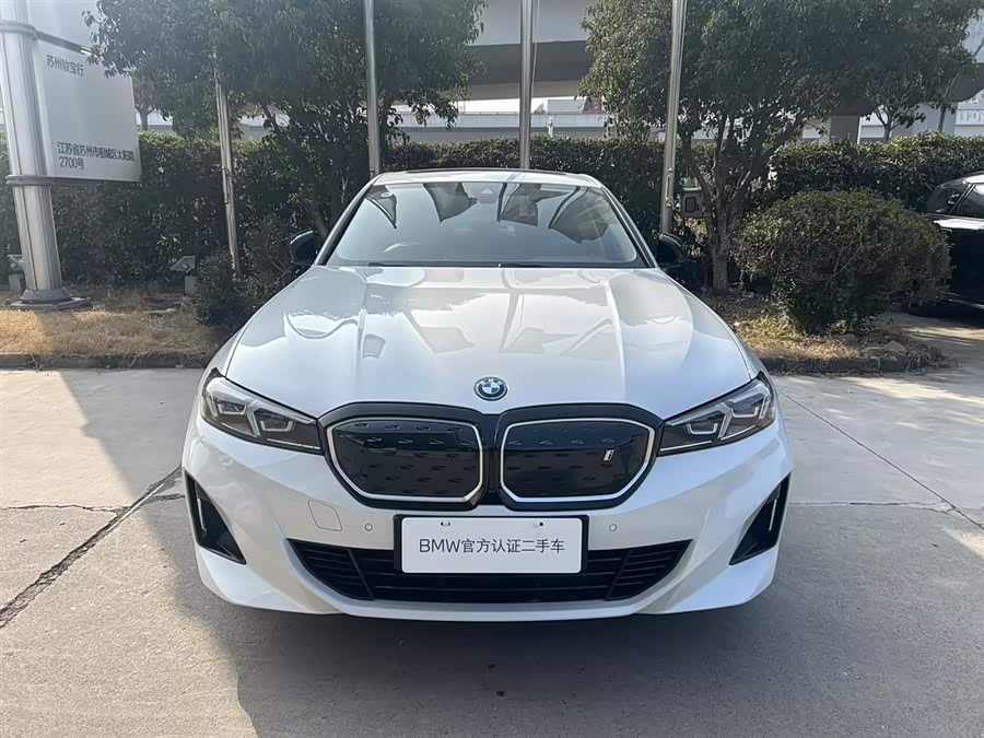 BMW i3 2025 car image #3