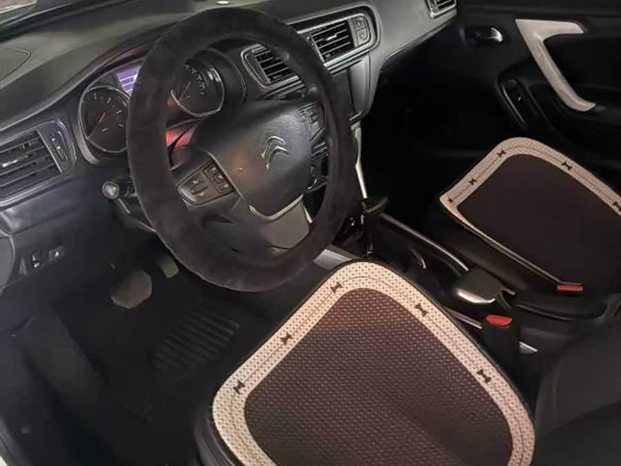 Citroen C3-XR 2015 car image #3