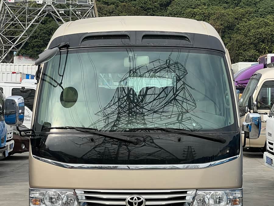 Toyota Coaster 2017 imagem de carro #3