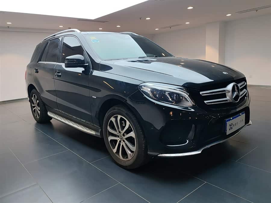 Mercedes-Benz GLE Class 2018 #3 Mercedes-Benz GLE Class 2018 car image #3