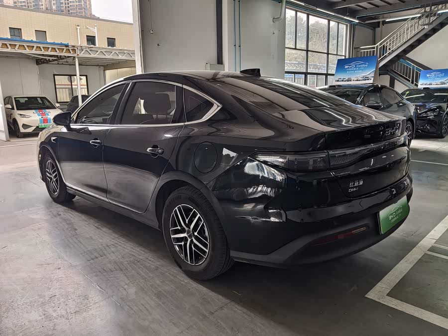 BYD Seal 05 DM-i 2025 car image #3
