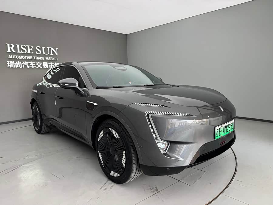 Avatr 11 2023 #3 Avatr 11 2023 car image #3