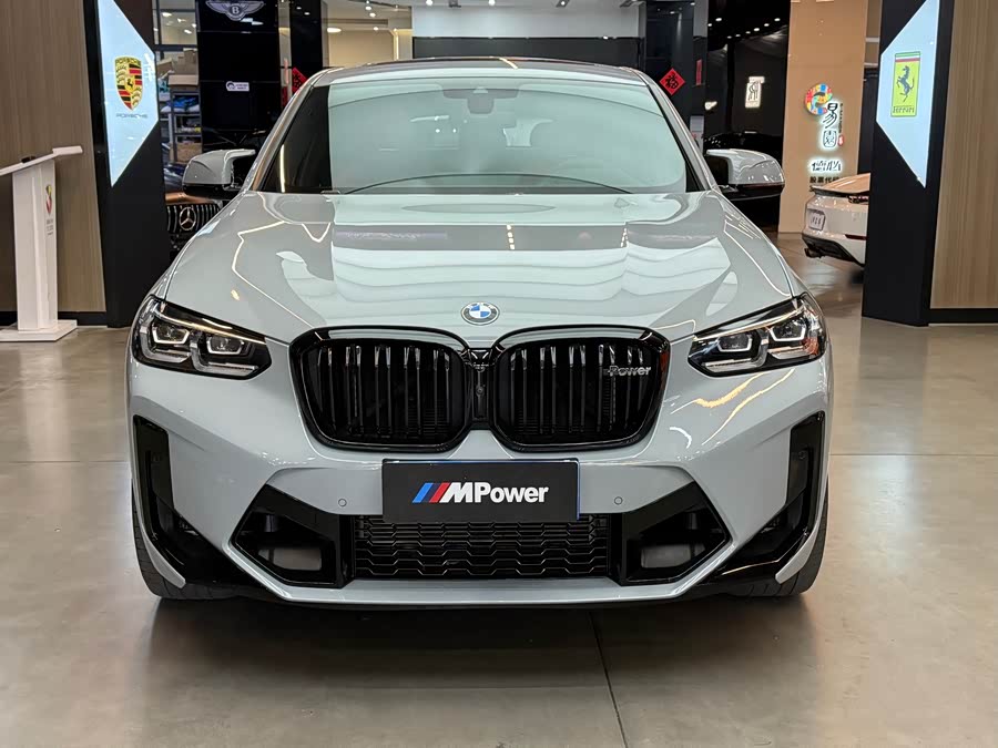 BMW X4 M 2022 immagine di auto #3