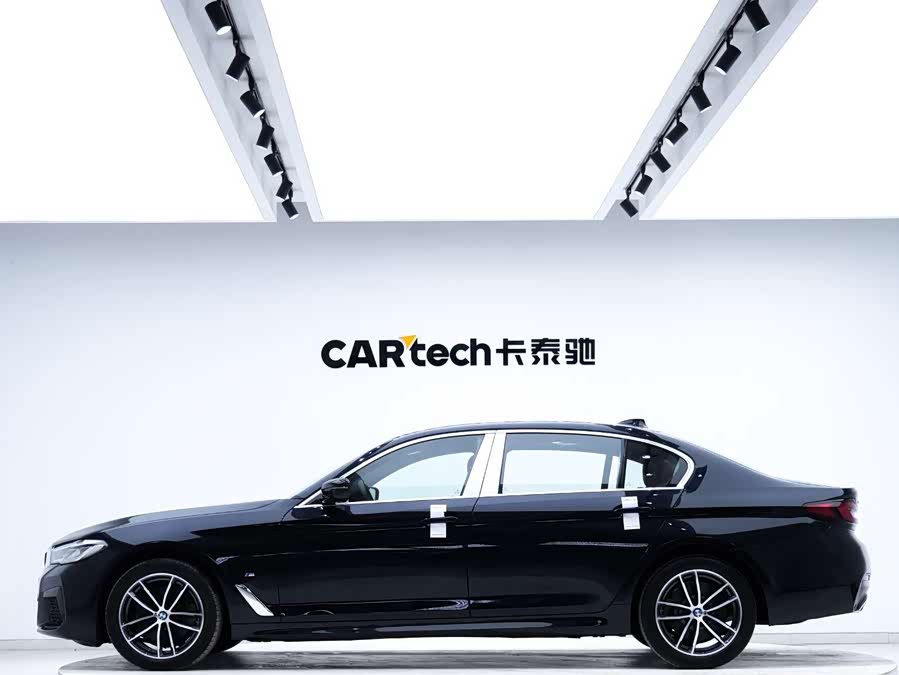 BMW 5 Series 2022 car image #3