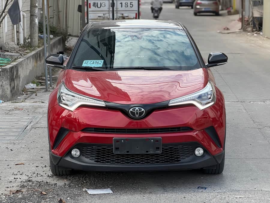 Toyota C-HR 2020 immagine di auto #3