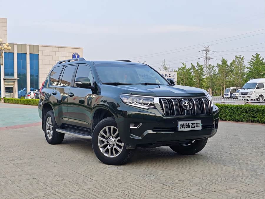 Toyota Land Cruiser Prado 2018 car image #3