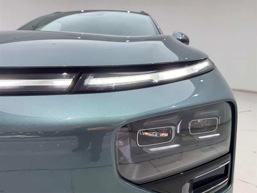 Xpeng G9 2024 immagine di auto #3