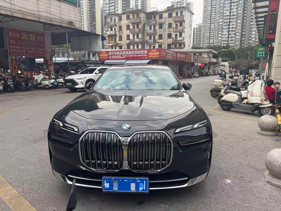 BMW 7 Series 2024 #3 BMW 7 Series 2024 car image #3