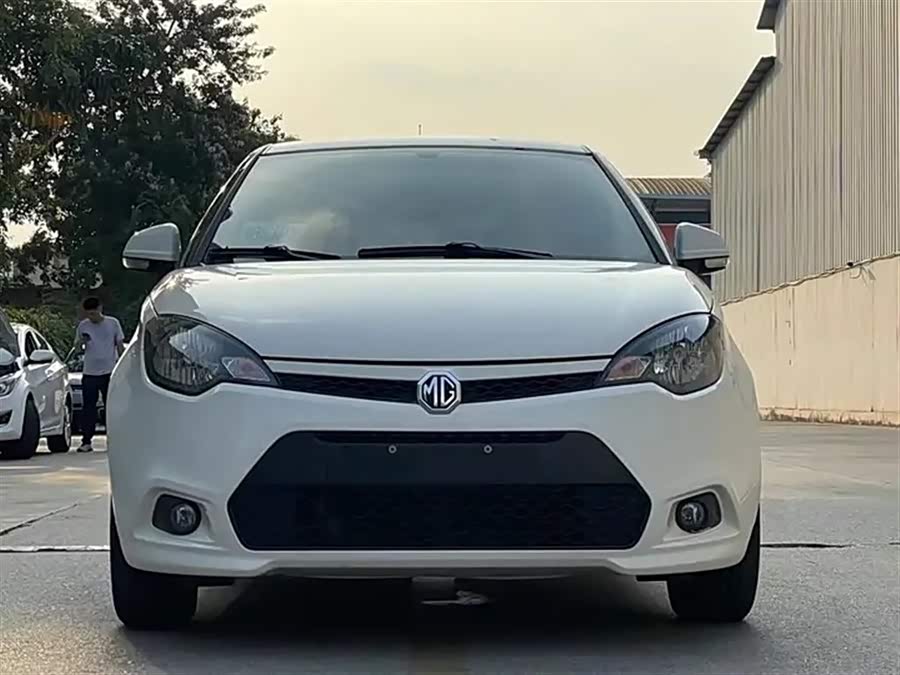 MG 3 2014 car image #3