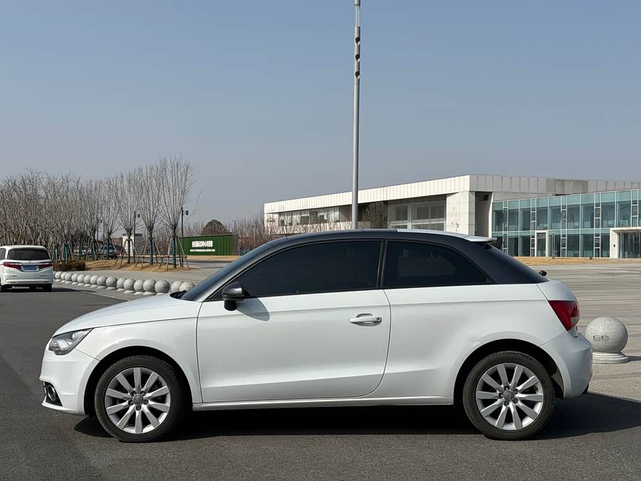 Audi A1 2014 car image #3