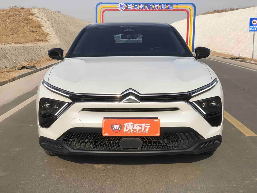 Citroen C5 X 2024 car image #3