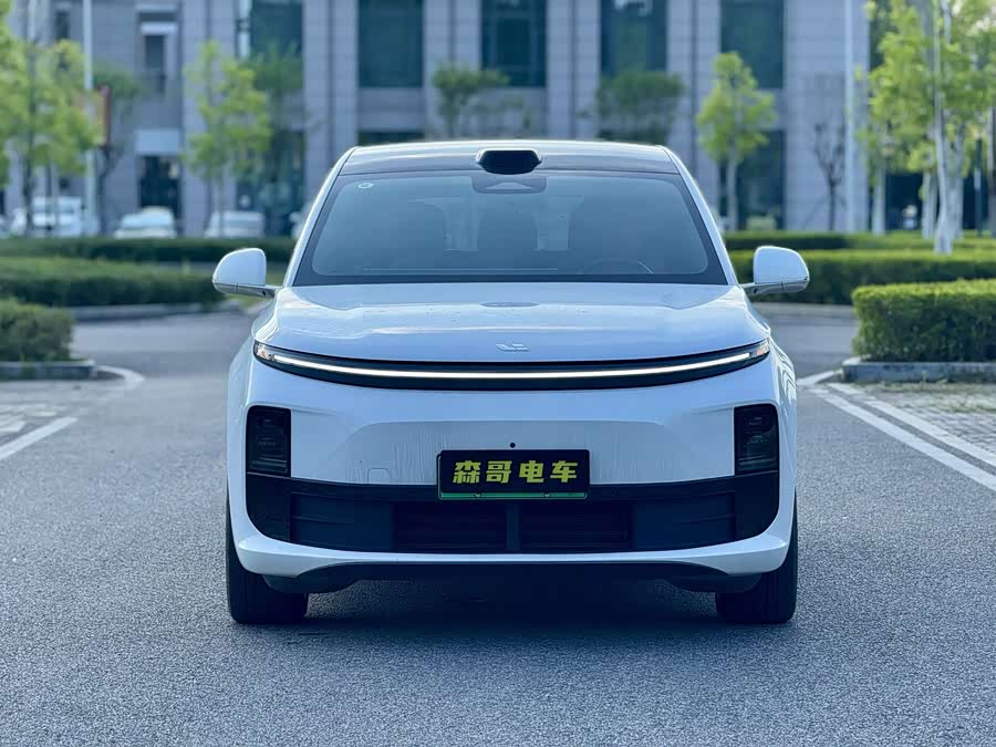 Li L6 2024 imagen de coche #3