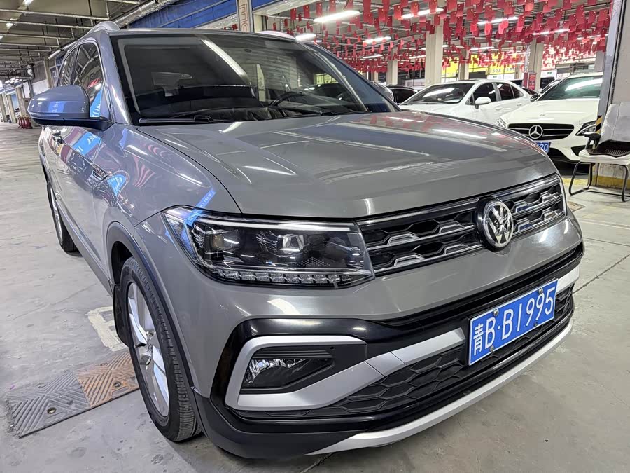 Volkswagen T-Cross 2019 car image #3