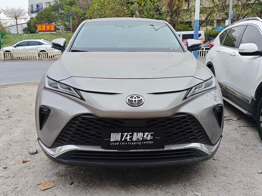 Toyota Venza 2023 car image #3