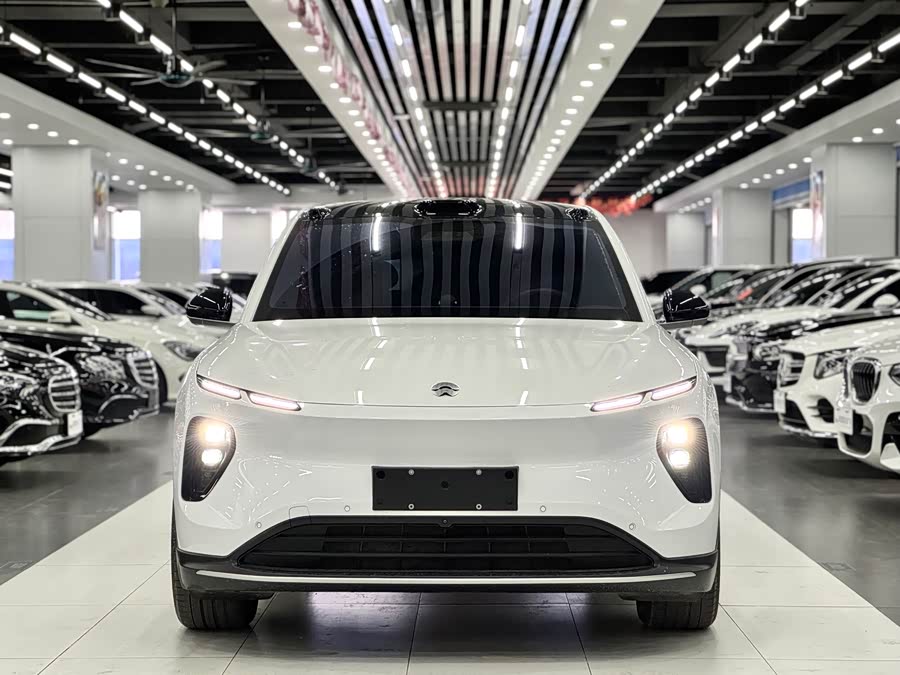 NIO EC6 2025 صورة سيارة #3