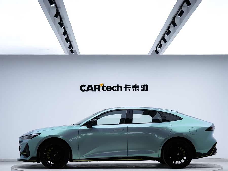 Changan UNI-V 2023 car image #3