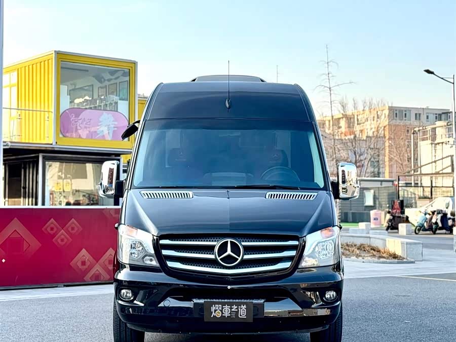 Mercedes-Benz 2017 car image #3