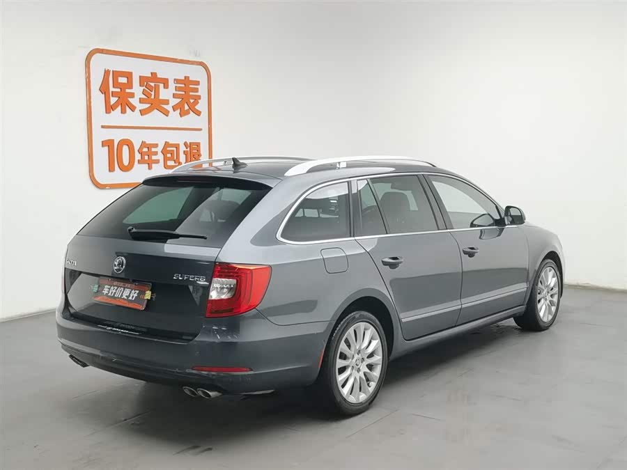 Skoda Superb Combi 2014 immagine di auto #3