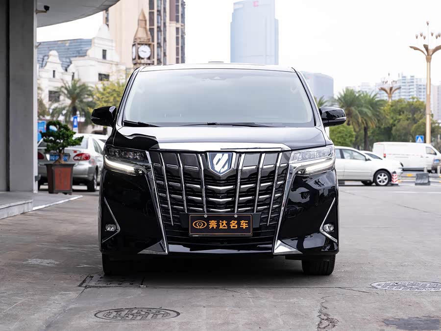 Toyota Alphard 2019 car image #3