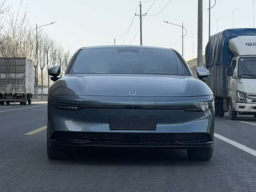 极氪 极氪007 2024 汽车图片 #3