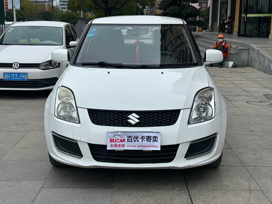 Suzuki Swift 2016 car image #3
