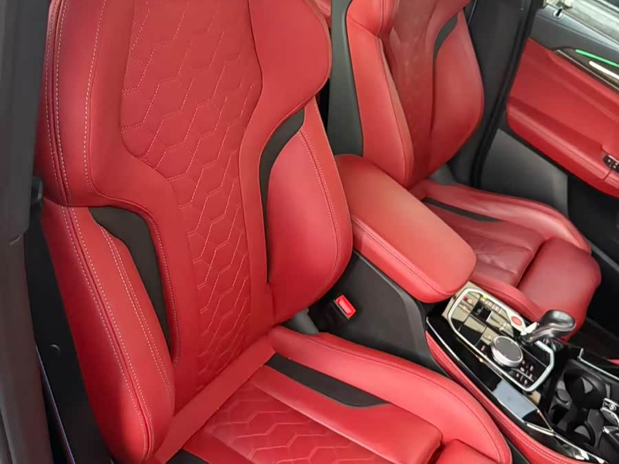 BMW X4 M 2023 car image #3