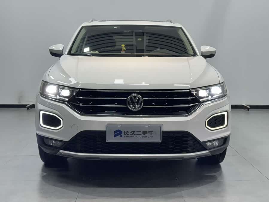 Volkswagen T-Roc 2019 car image #3