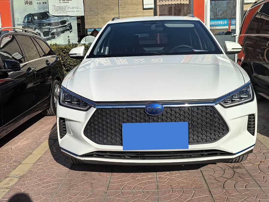 BYD e2 2020 изображение автомобиля #3