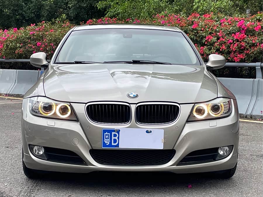 BMW 3 Series (Imported) 2010 car image #3