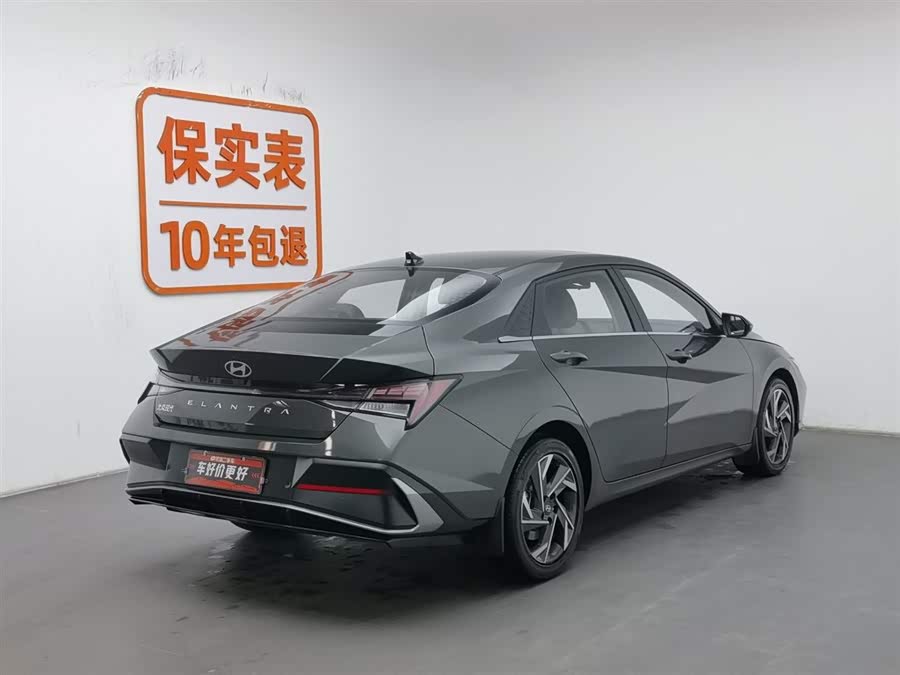 Hyundai Elantra 2023 immagine di auto #3