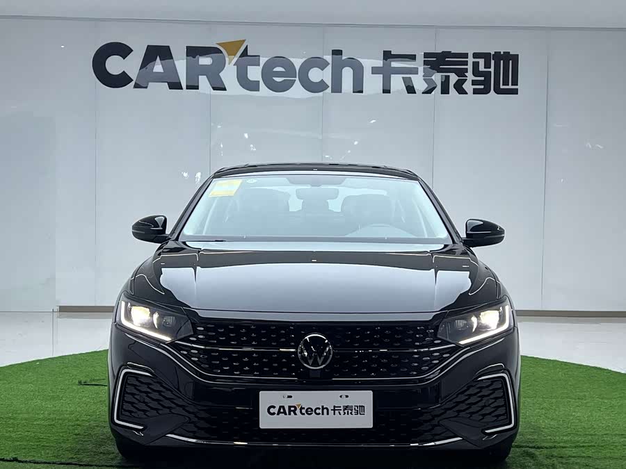 Volkswagen Passat car image #3
