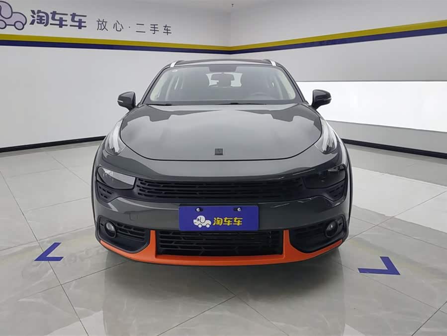 Lynk & Co 02 2019 car image #3