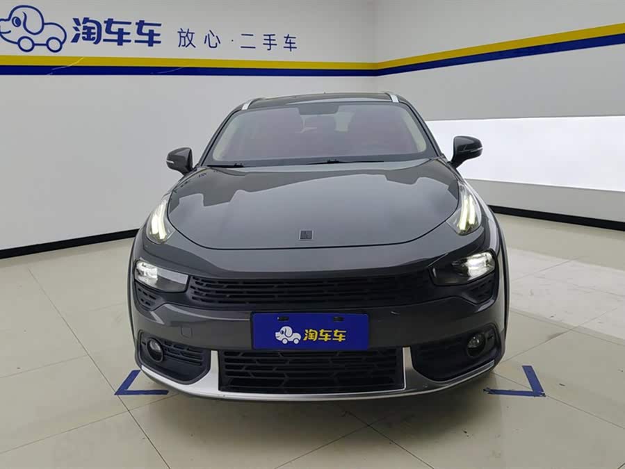 Lynk & Co 02 2020 car image #3