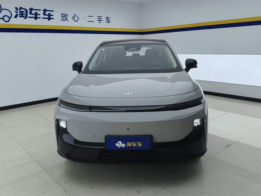 零跑汽车 零跑B10 2025 汽车图片 #3