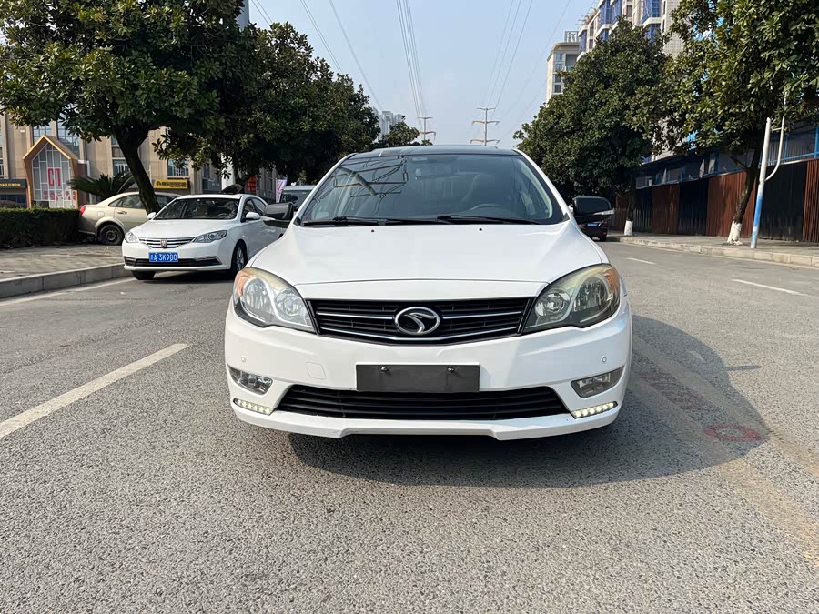 Soueast V5 Lingzhi 2015 car image #3