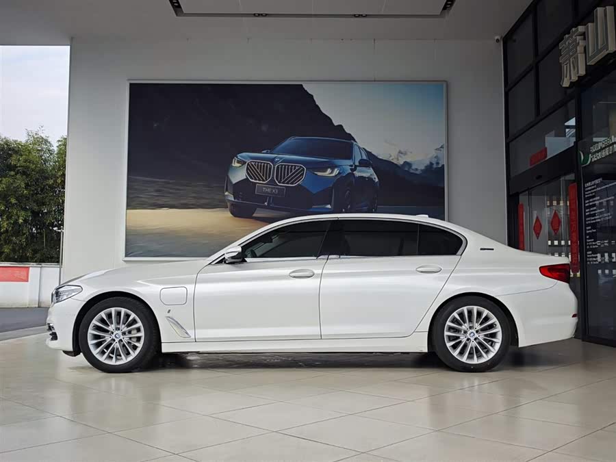 BMW 5 Series New Energy 2019 car image #3