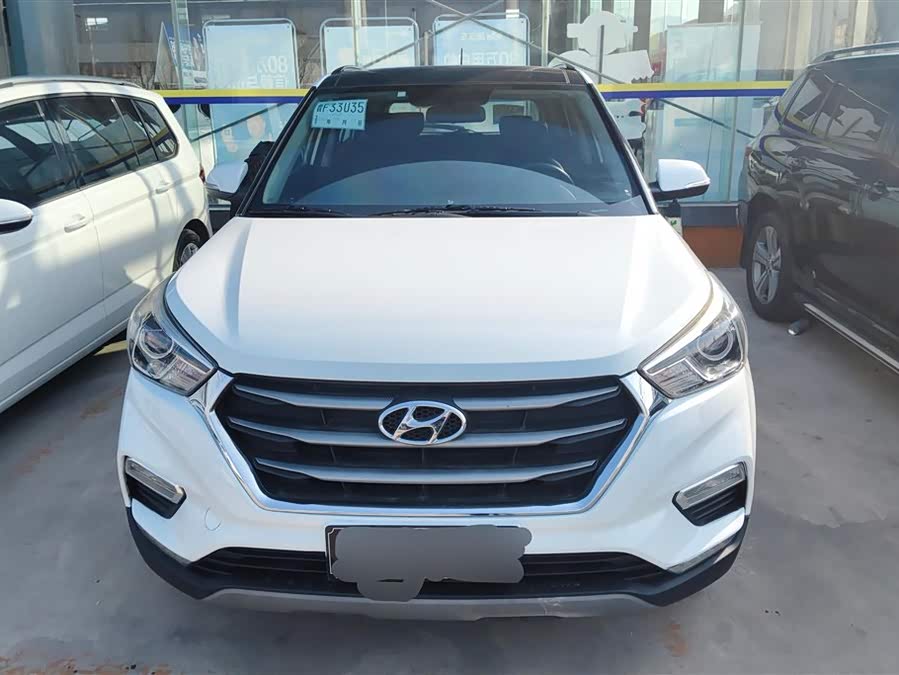 Hyundai ix25 2018 car image #3