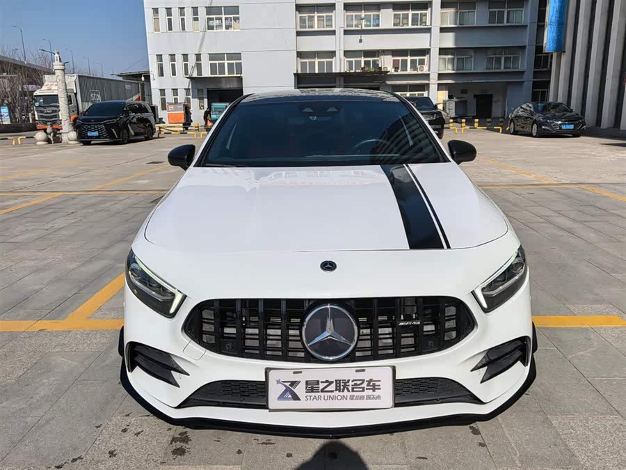 Mercedes-Benz 2021 car image #3