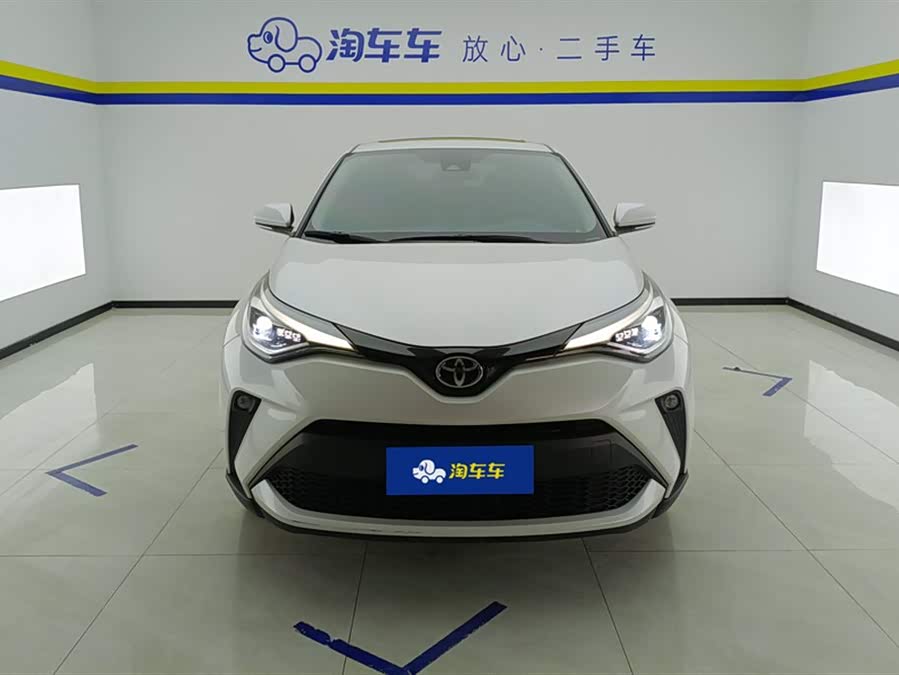 Toyota C-HR 2022 car image #3
