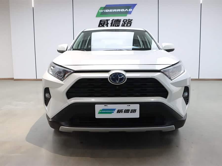 Toyota RAV4 2020 car image #3