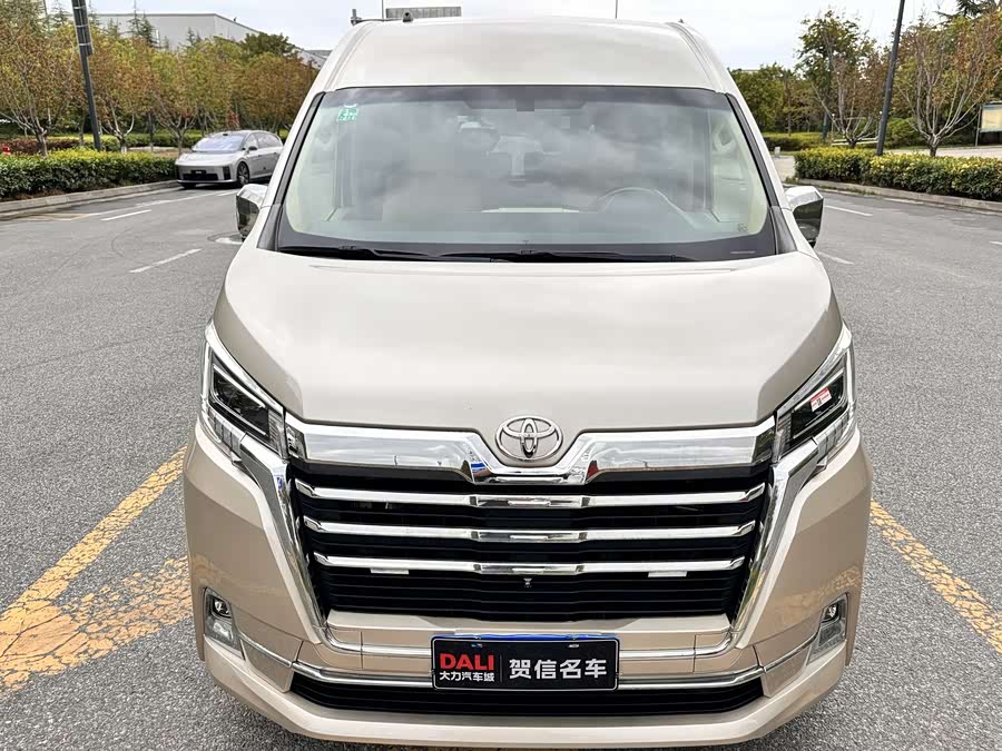 Toyota 2022 car image #3
