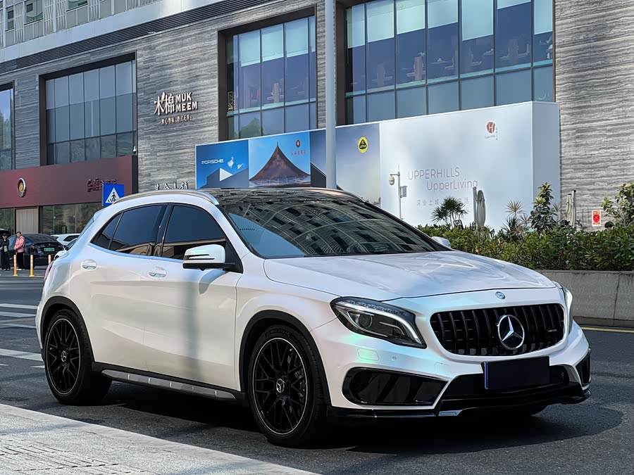 Mercedes-Benz GLA AMG 2016 صورة سيارة #3