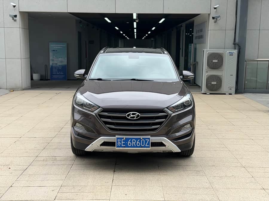 Hyundai Tucson 2016 car image #3