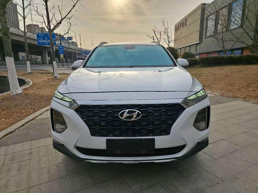 Hyundai Santa Fe 2020 immagine di auto #3