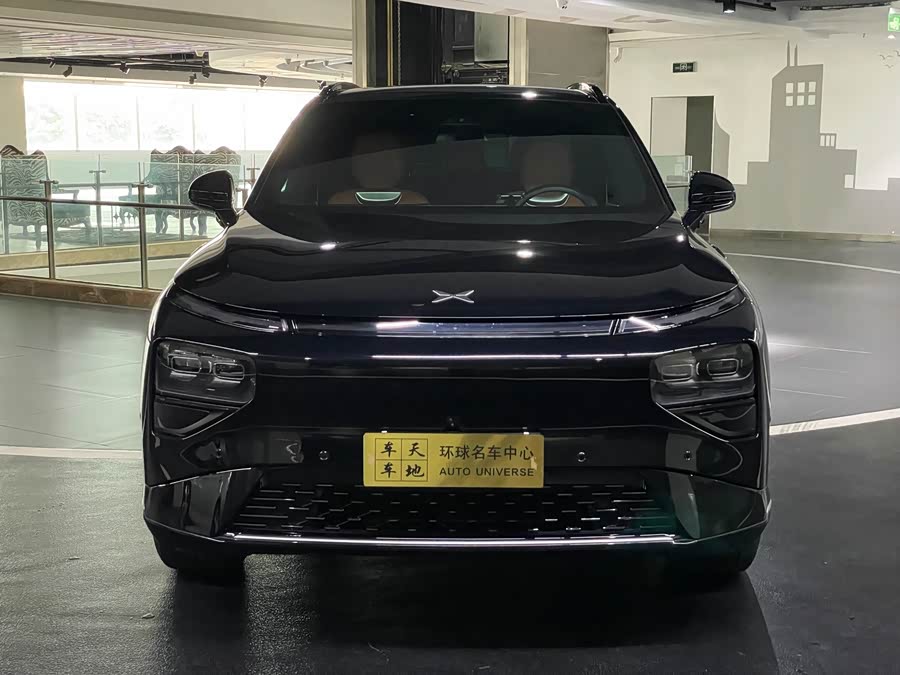 Xpeng G9 2024 car image #3