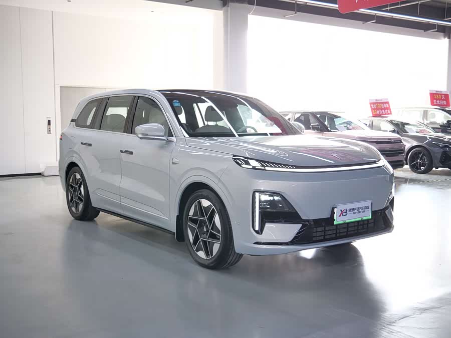 Deepal S09 2025 imagen de coche #3