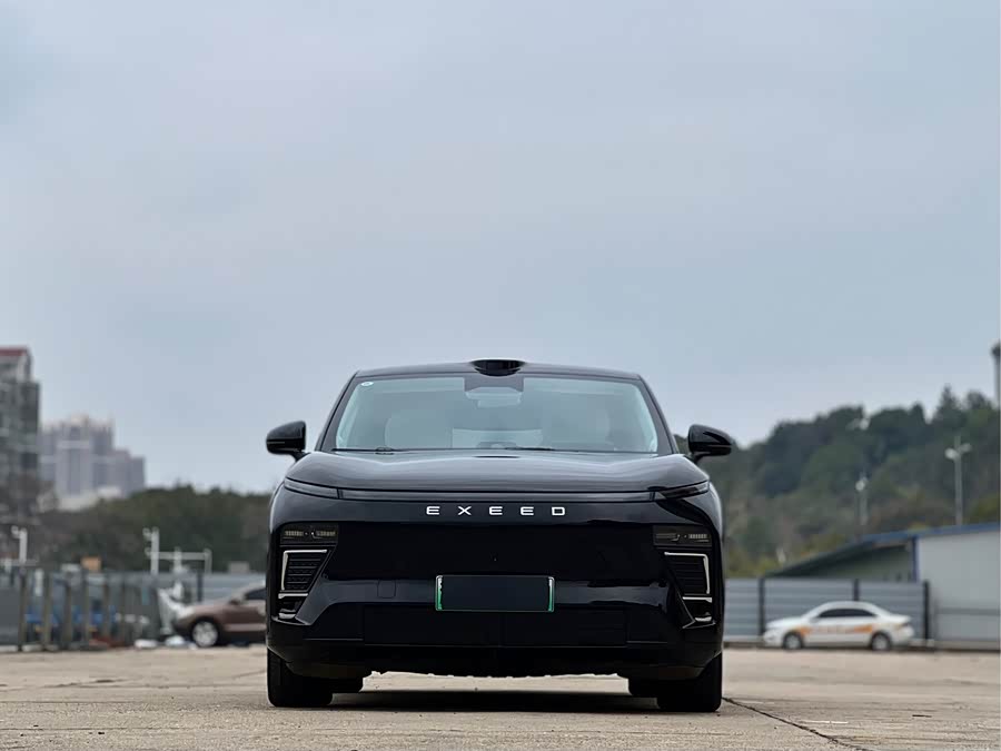 Exceed Stellar Era ET 2025 car image #3