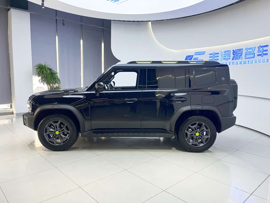 Jetour Traveller 2024 car image #3