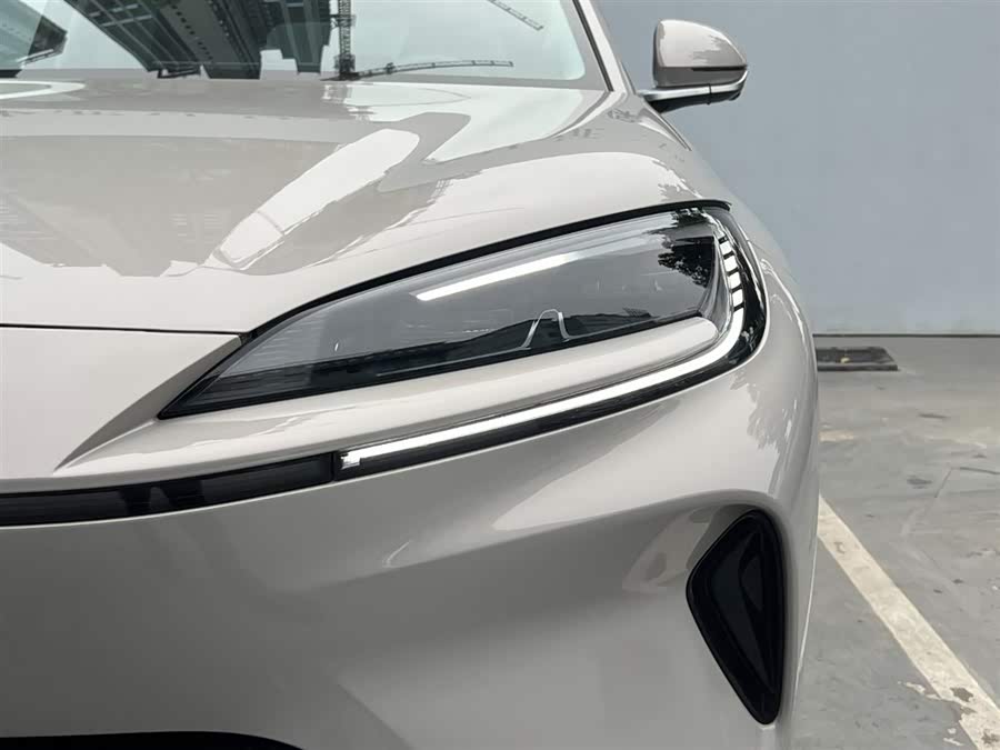 BYD Sea Lion 07 DM-i 2025 car image #3