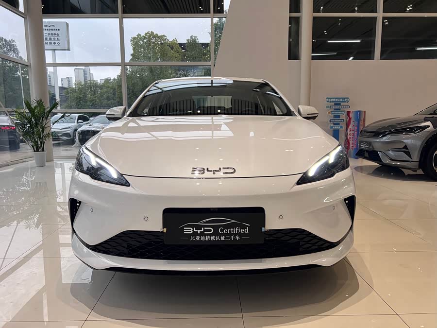 BYD Seal 05 DM-i 2025 car image #3